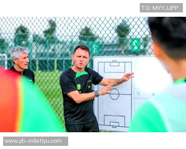 国安主帅拉米罗谈亚冠失利表示将微笑迎接赛季结束未来仍不确定 国安主帅拉米罗谈亚冠失利表示将微笑迎接赛季结束未来仍不确定